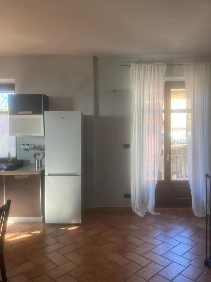 Da Emi - La Casetta In Piazza Monforte dʼAlba Екстериор снимка